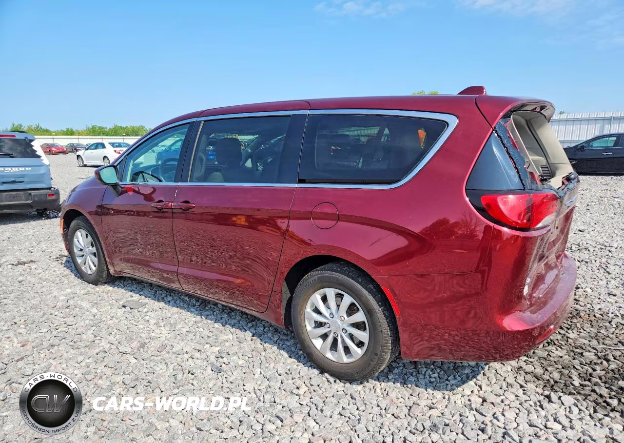 2017 Chrysler Pacifica Touring VIN:2C4RC1DG8HR522727 - 2