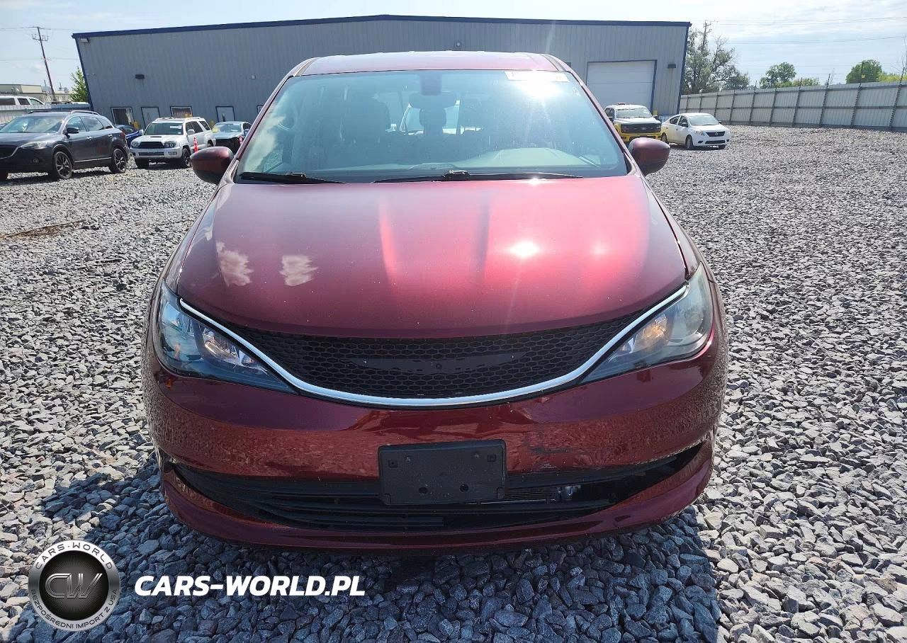 2017 Chrysler Pacifica Touring VIN:2C4RC1DG8HR522727 - 5