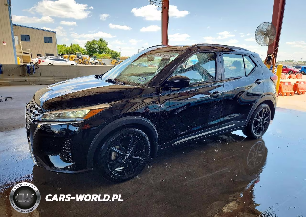 2023 Nissan Kicks Sr – zdjęcie 1 z 12