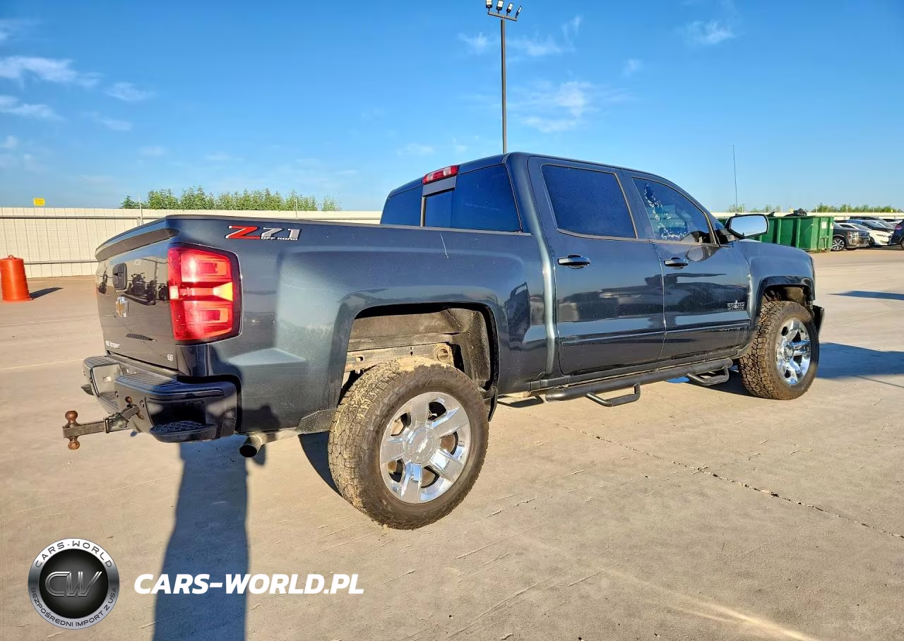 2018 Chevrolet Silverado K1500 Lt VIN:3GCUKREC1JG558665 - 3
