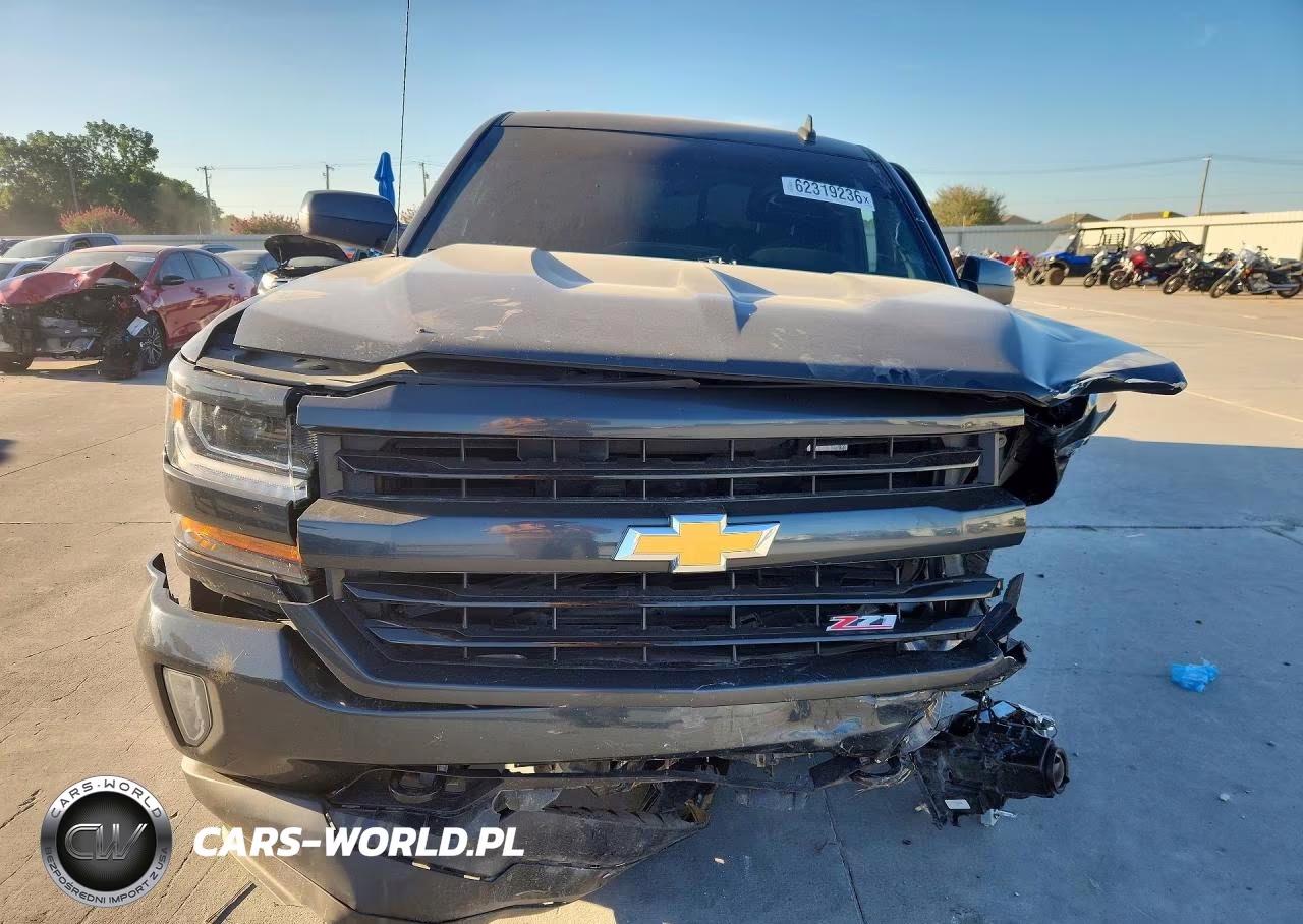 2018 Chevrolet Silverado K1500 Lt VIN:3GCUKREC1JG558665 - 5