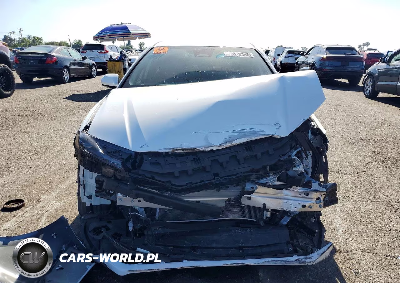 2026 Toyota Camry Se VIN:4T1DAACK9TU235409 - 5