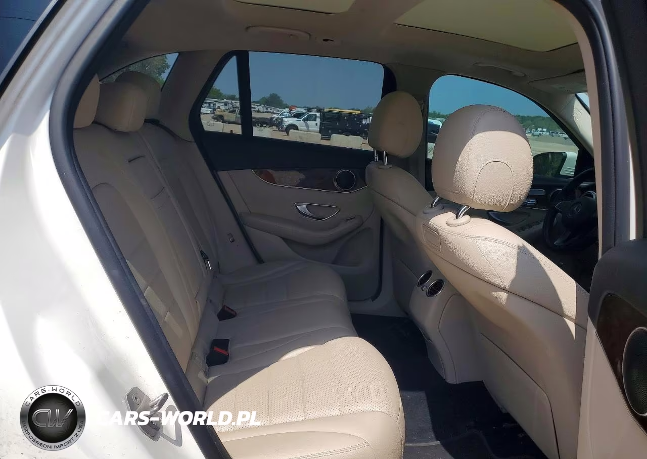 2018 Mercedes-Benz Glc 300 4Matic VIN:WDC0G4KB9JV084321 - 11