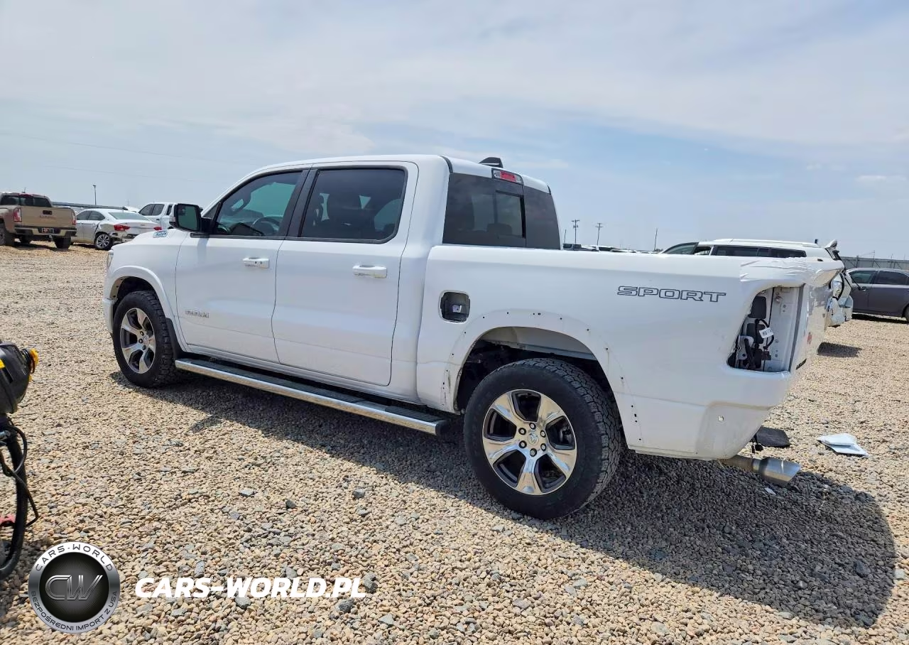 2020 Ram 1500 Laramie VIN:1C6SRFJT2LN255211 - 2