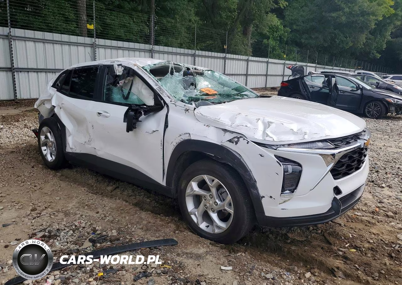 2025 Chevrolet Trax Ls VIN:KL77LFEPXSC229511 - 4