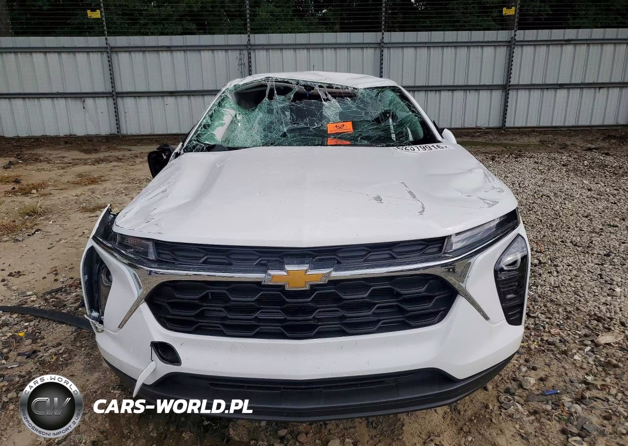 2025 Chevrolet Trax Ls VIN:KL77LFEPXSC229511 - 5
