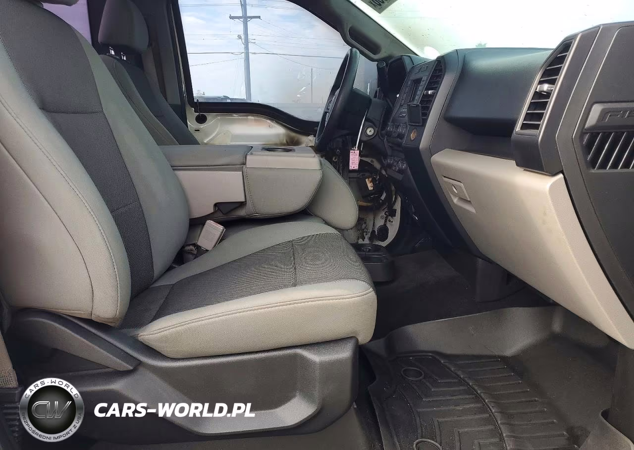 2018 Ford F150 VIN:1FTMF1CP7JFB39961 - 10