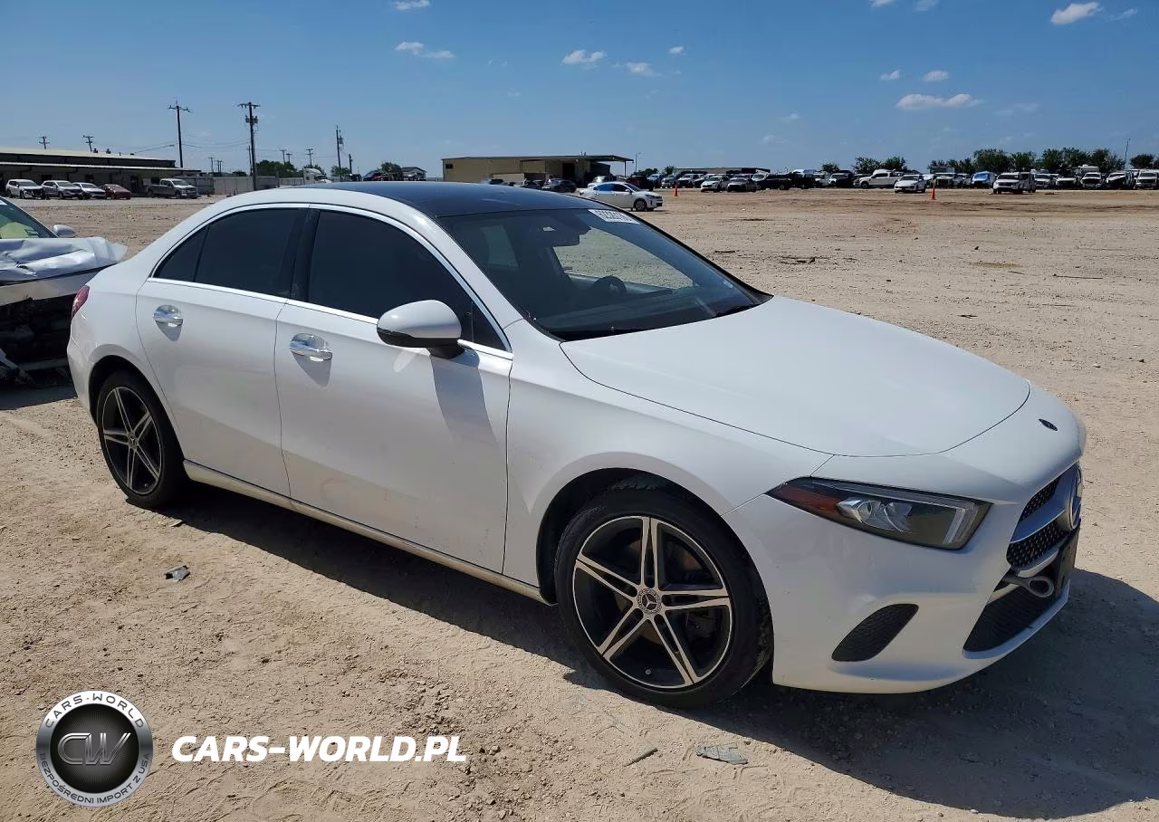 2022 Mercedes-Benz A 220 VIN:W1K3G4EB3NJ337103 - 4