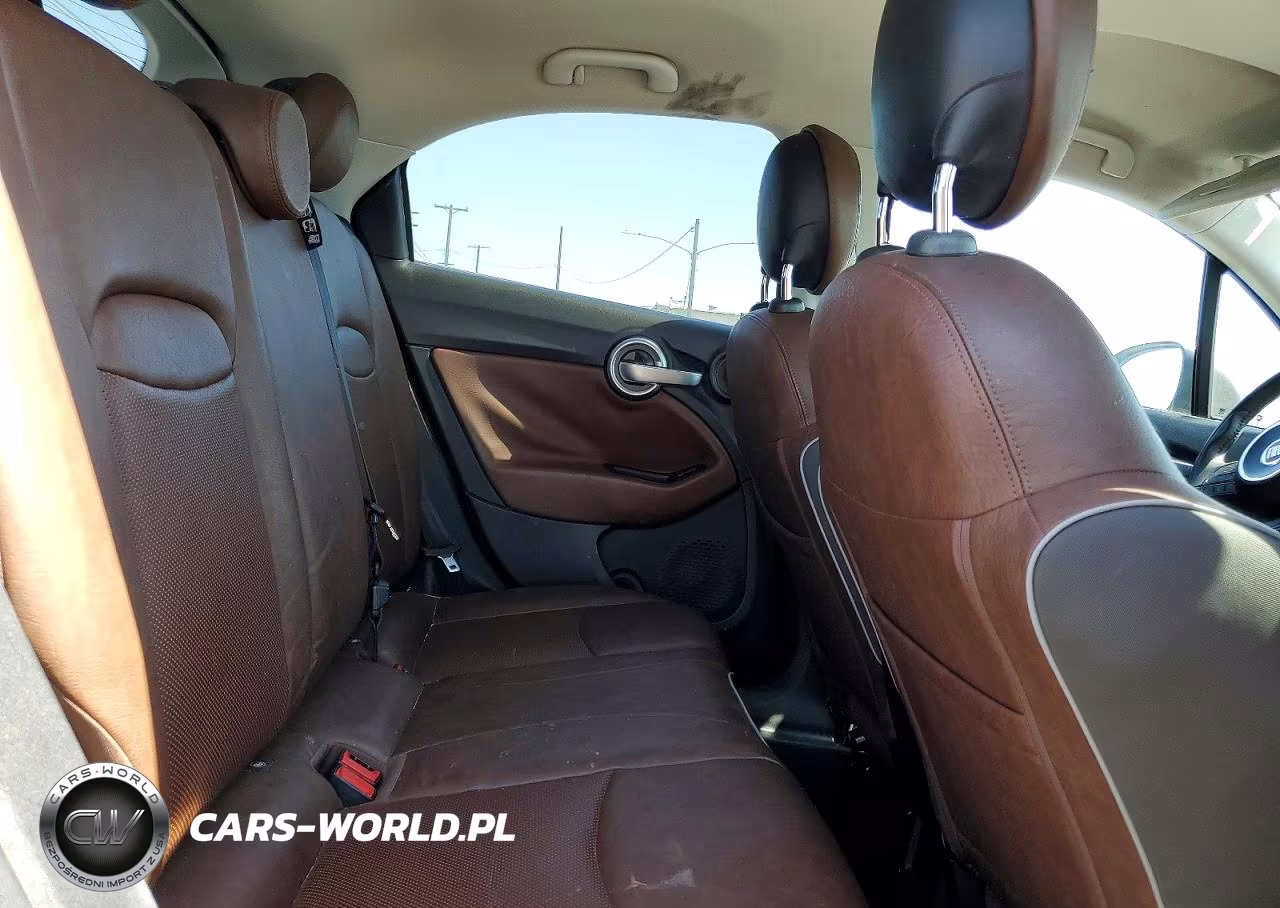 2017 Fiat 500X Lounge VIN:ZFBCFXDB0HP518826 - 11