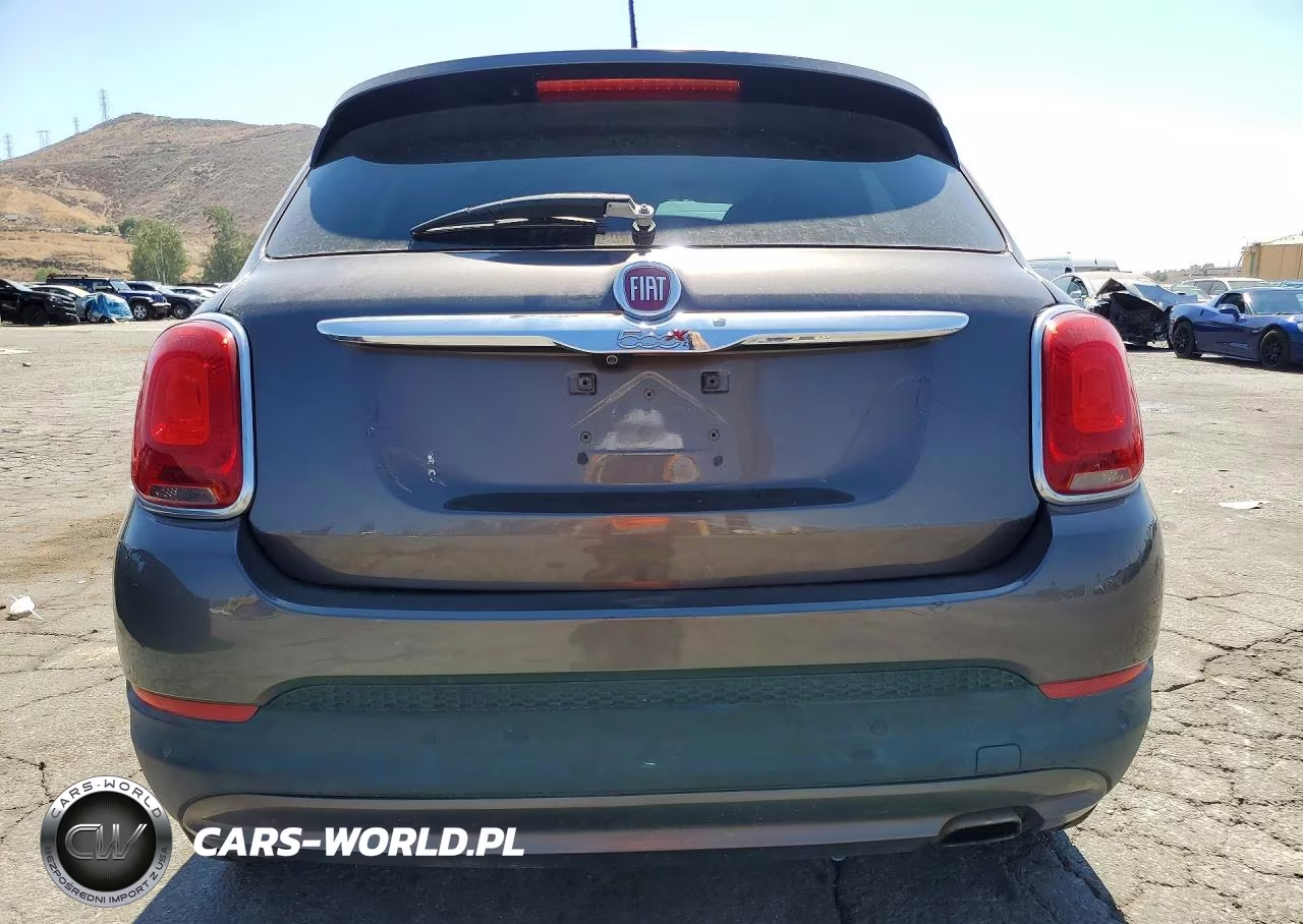 2017 Fiat 500X Lounge VIN:ZFBCFXDB0HP518826 - 6