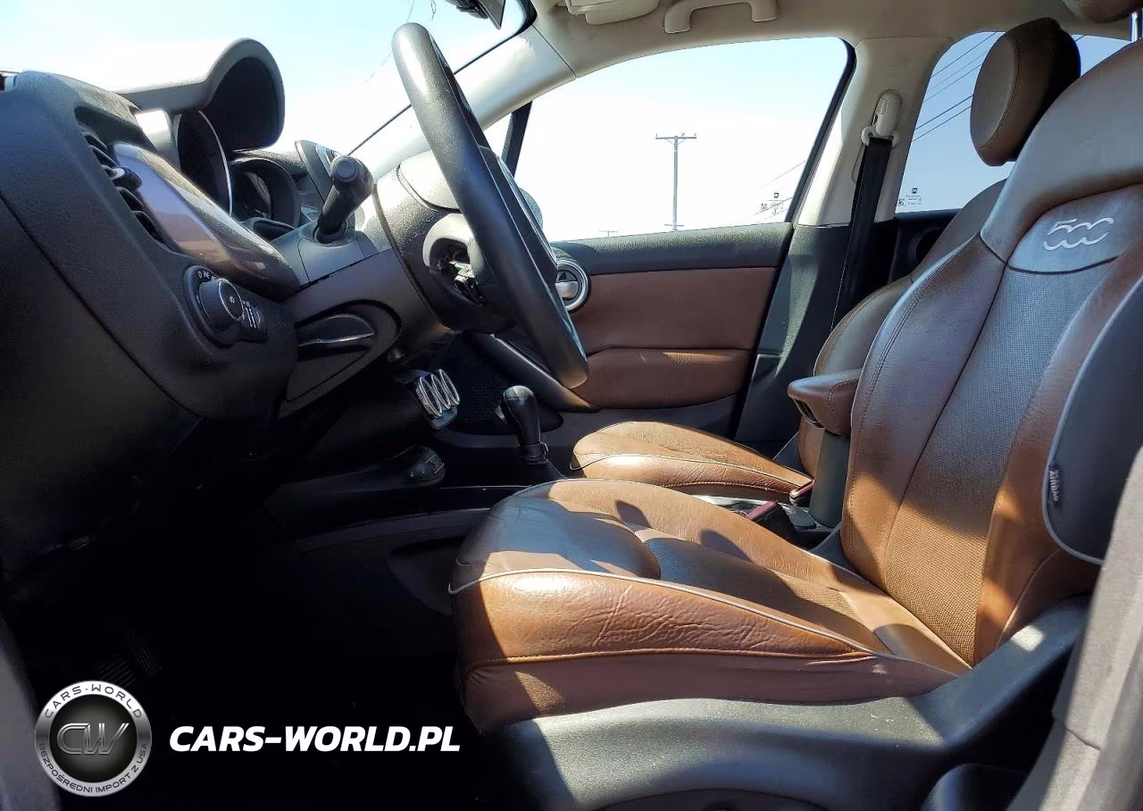 2017 Fiat 500X Lounge VIN:ZFBCFXDB0HP518826 - 7
