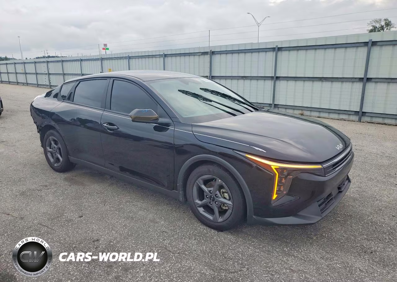 2025 Kia K4 Lxs VIN:3KPFT4DE6SE134701 - 4