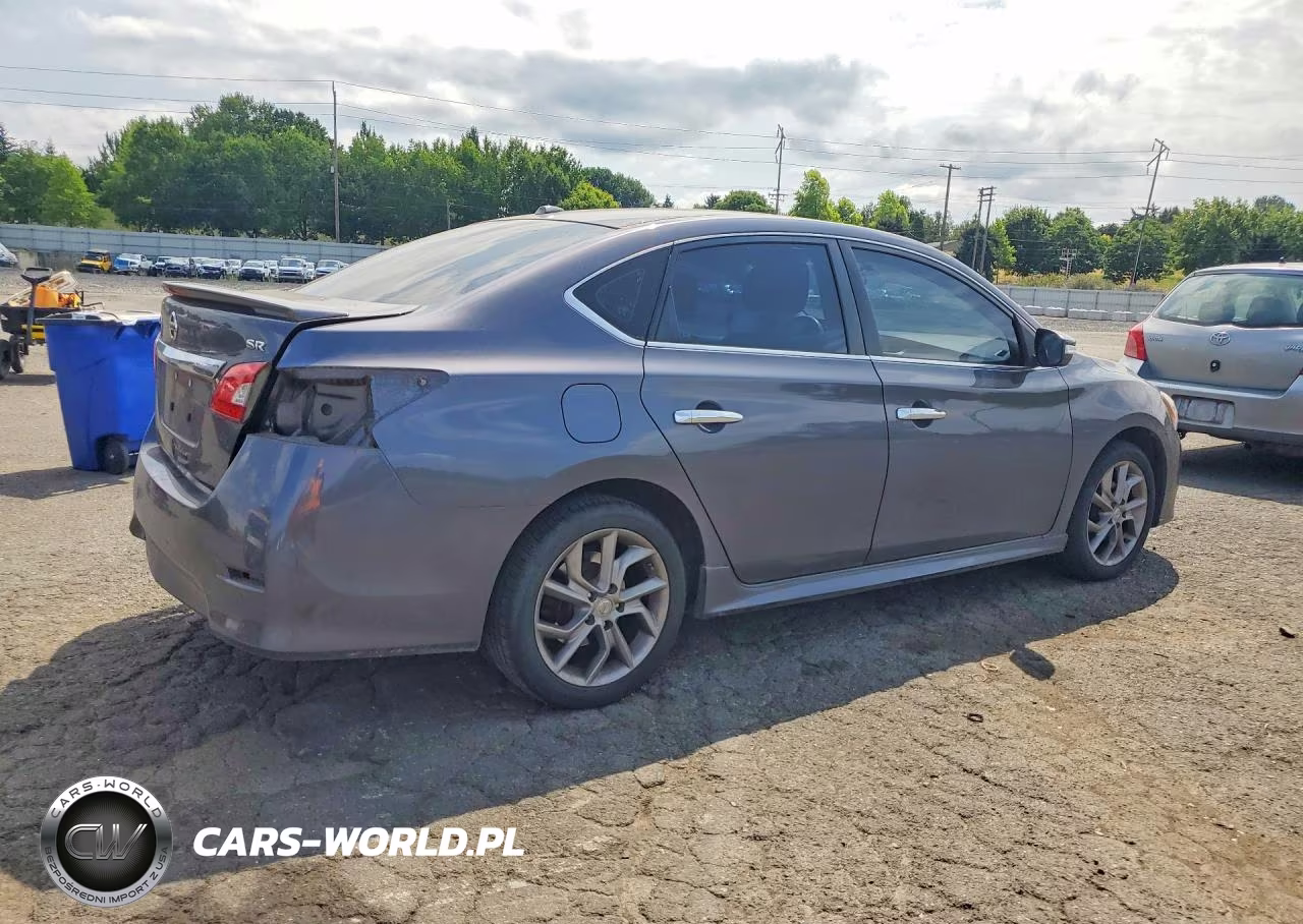 2015 Nissan Sentra S VIN:3N1AB7AP6FY366582 - 3