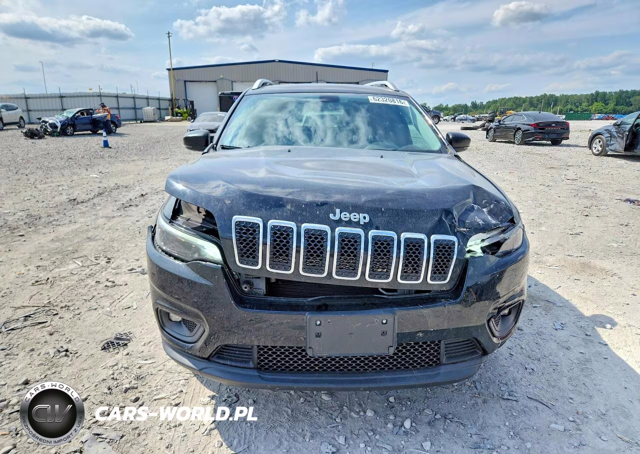 2019 Jeep Cherokee Latitude Plus VIN:1C4PJMLX6KD108257 - 5