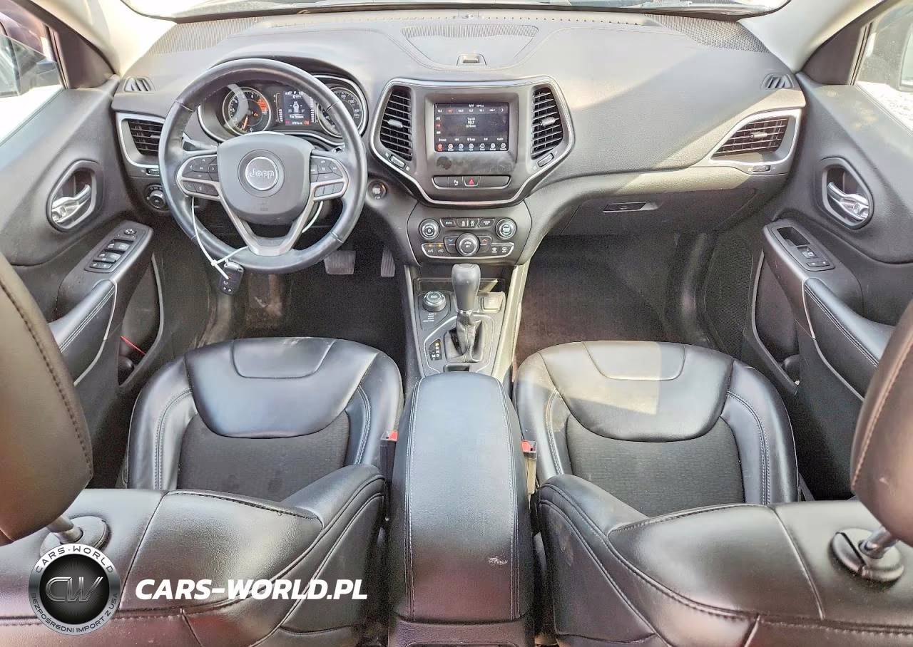 2019 Jeep Cherokee Latitude Plus VIN:1C4PJMLX6KD108257 - 8