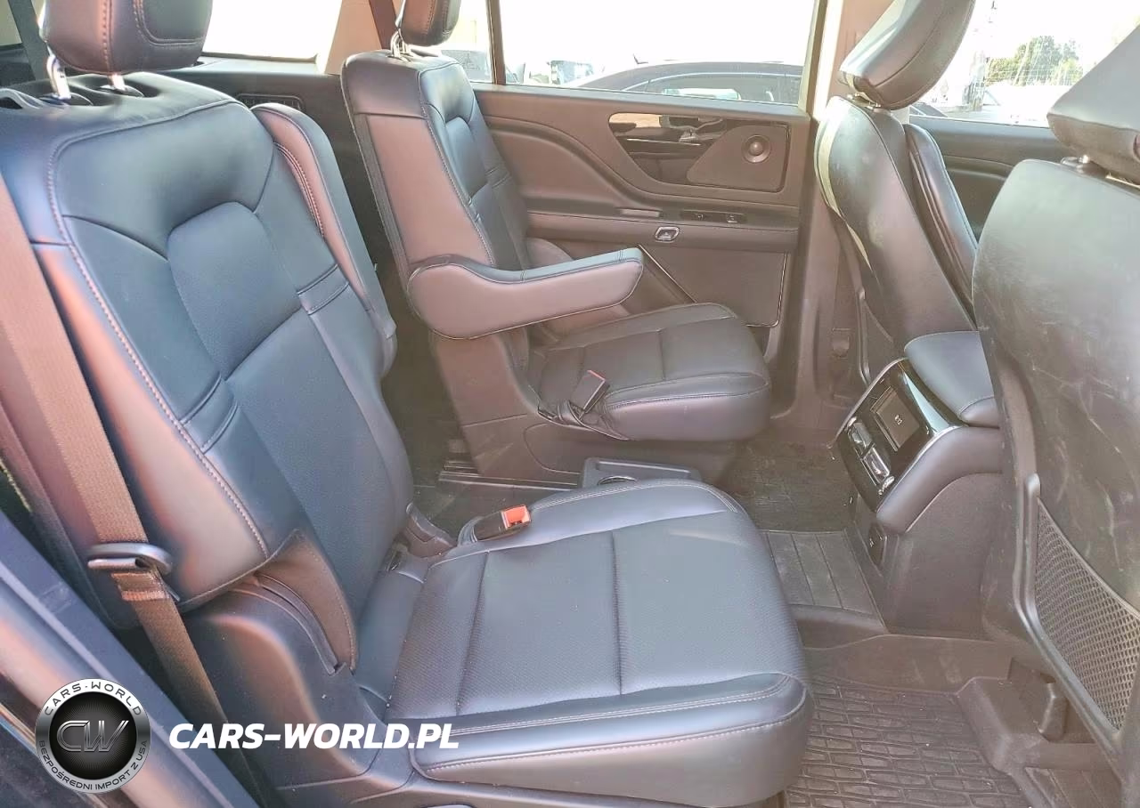 2025 Lincoln Aviator VIN:5LM5J6XC7SGL27651 - 11