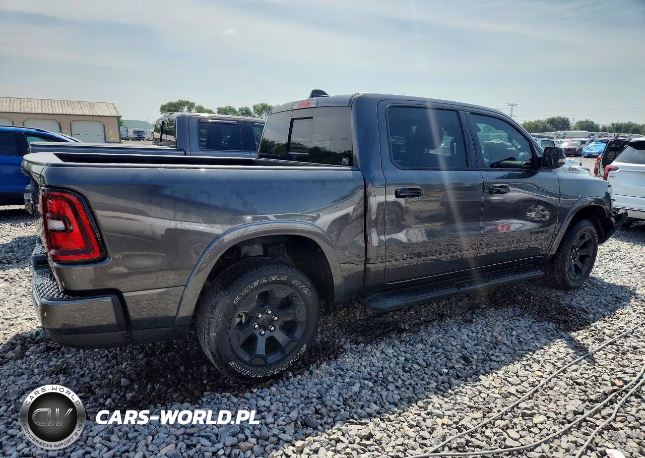 2025 Ram 1500 Big Horn-Lone Star VIN:1C6SRFFP8SN638466 - 3