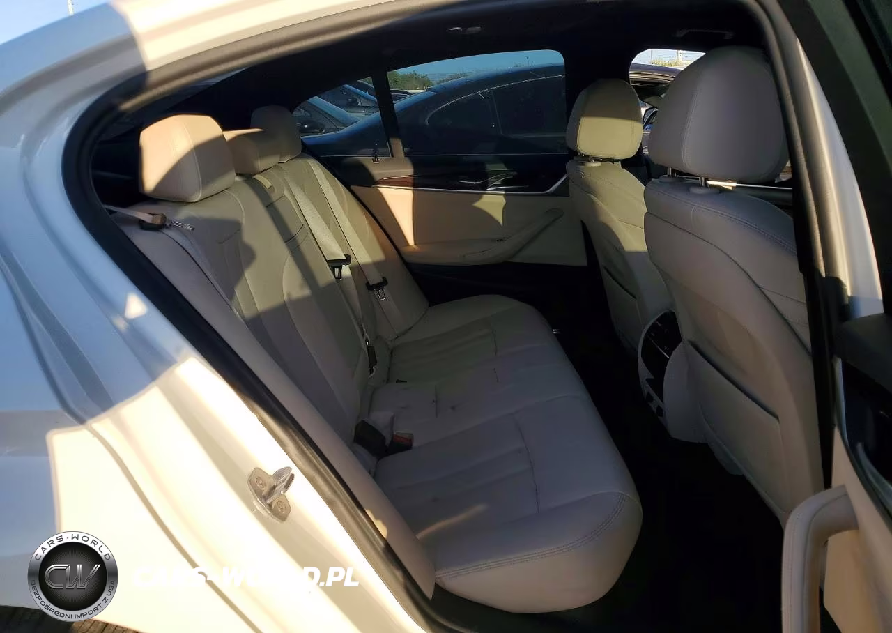2018 BMW 530 I VIN:WBAJA5C51JWA35747 - 10
