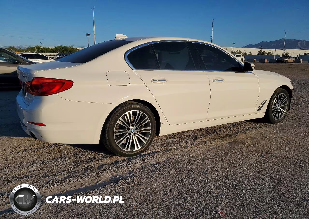 2018 BMW 530 I VIN:WBAJA5C51JWA35747 - 3
