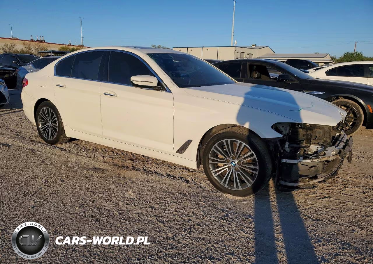 2018 BMW 530 I VIN:WBAJA5C51JWA35747 - 4