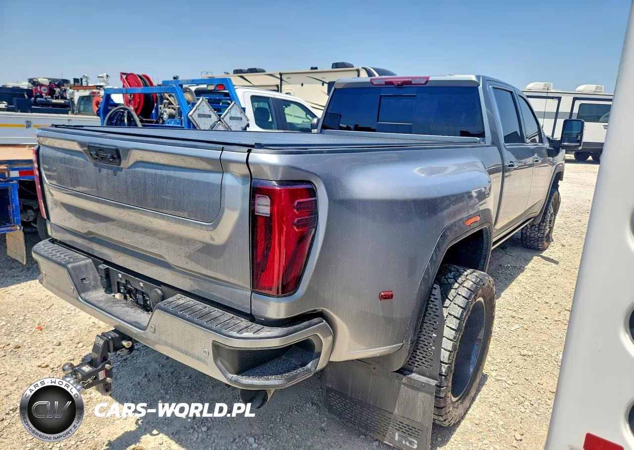 2025 GMC Sierra K3500 Denali Ultimate VIN:1GT4UYEY2SF120823 - 3
