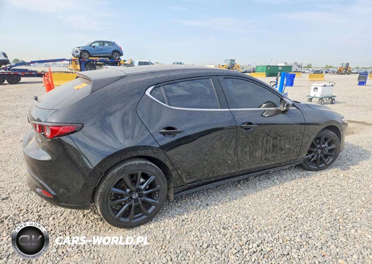 2022 Mazda 3 Premium VIN:JM1BPBML4N1501687 - 3