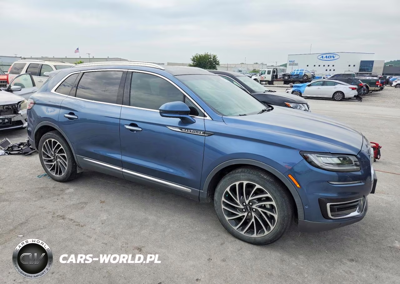 2019 Lincoln Nautilus Reserve VIN:2LMPJ6L94KBL12588 - 4