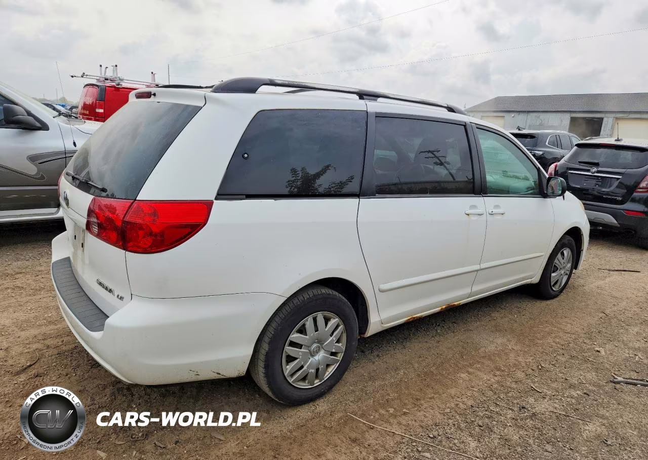 2009 Toyota Sienna Le 8-Passenger VIN:5TDZK23C69S251313 - 3