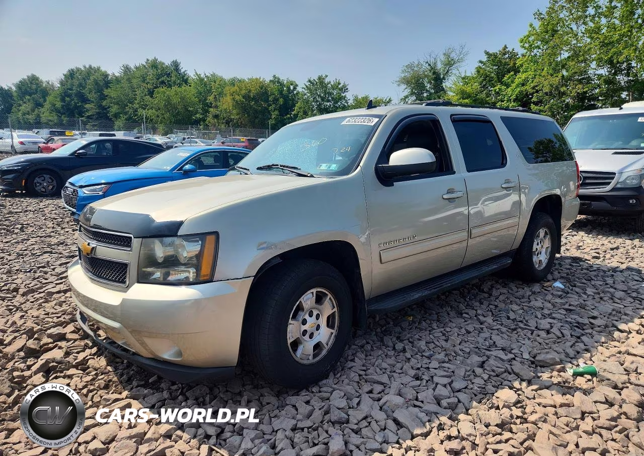 2014 Chevrolet Suburban K1500 Lt VIN:1GNSKJE73ER198744 - 1