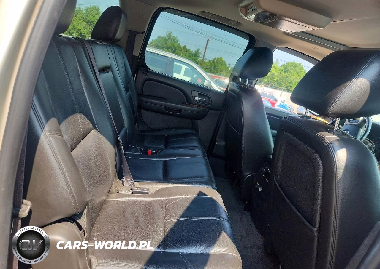 2014 Chevrolet Suburban K1500 Lt VIN:1GNSKJE73ER198744 - 11