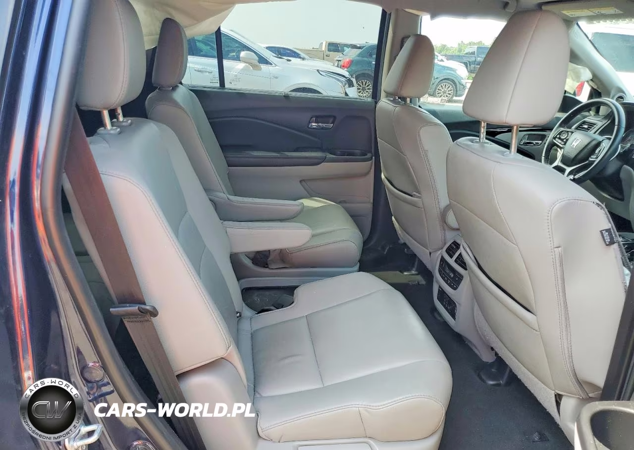 2022 Honda Pilot Touring VIN:5FNYF6H68NB017263 - 11