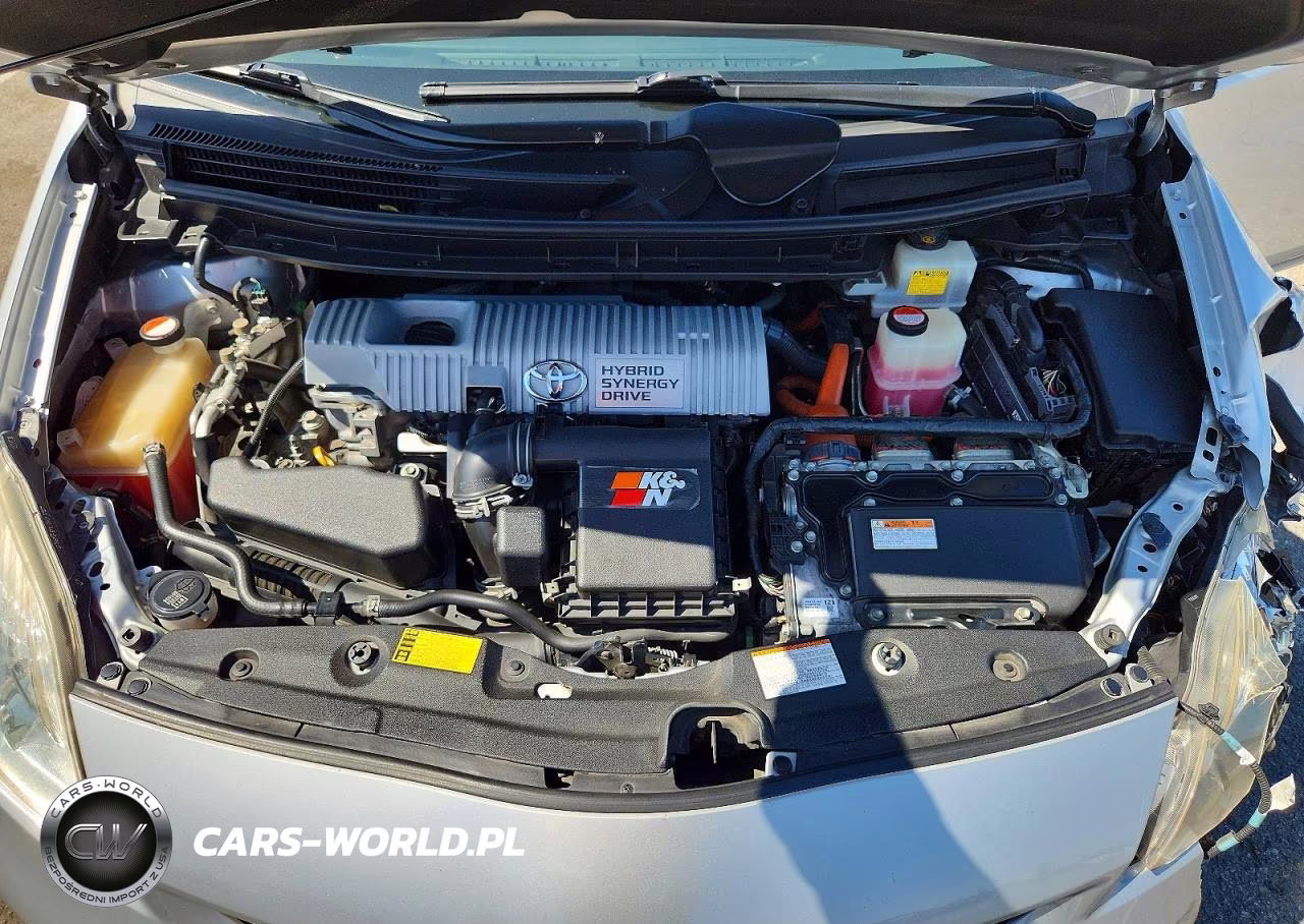 2015 Toyota Prius Two VIN:JTDKN3DU2F0420148 - 11