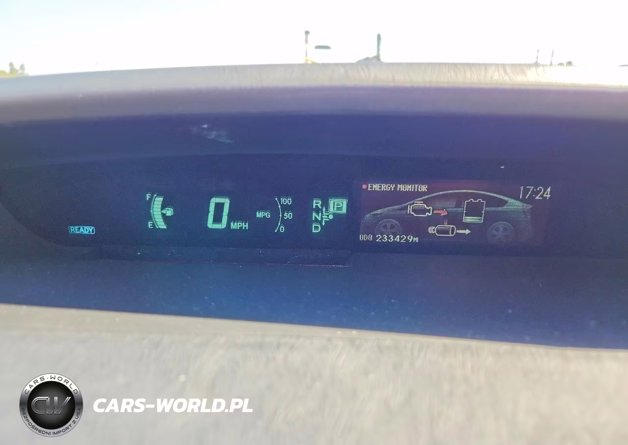 2015 Toyota Prius Two VIN:JTDKN3DU2F0420148 - 9