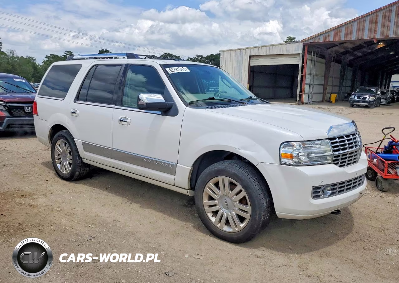2014 Lincoln Navigator VIN:5LMJJ2H58EEL07867 - 4