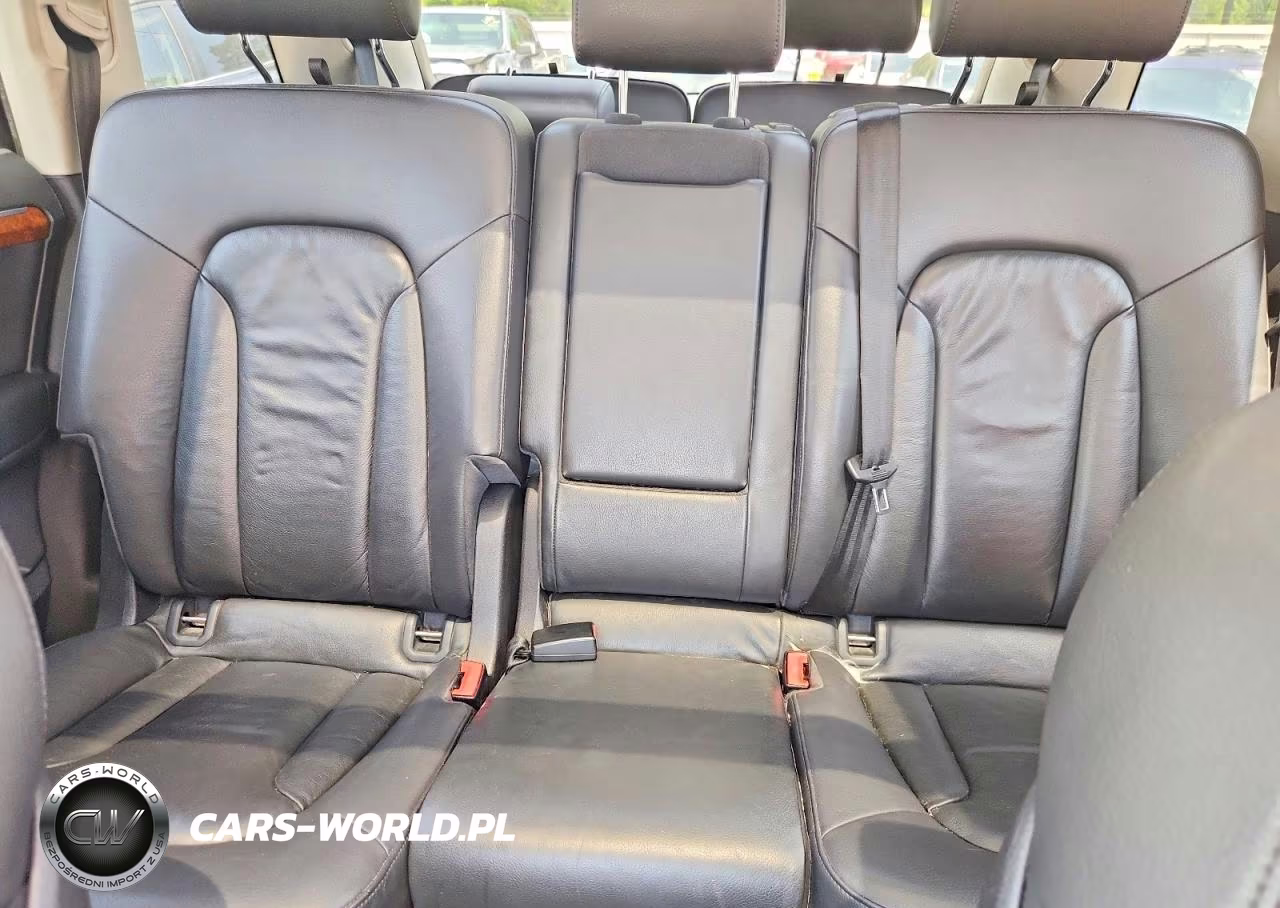 2010 Audi Q7 Premium Plus VIN:WA1LYAFE8AD000721 - 10