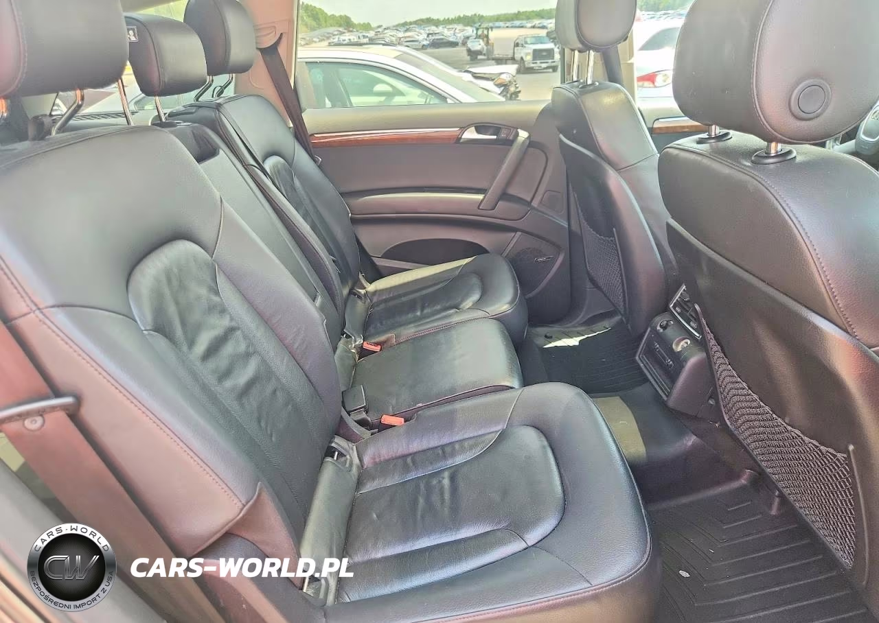 2010 Audi Q7 Premium Plus VIN:WA1LYAFE8AD000721 - 11