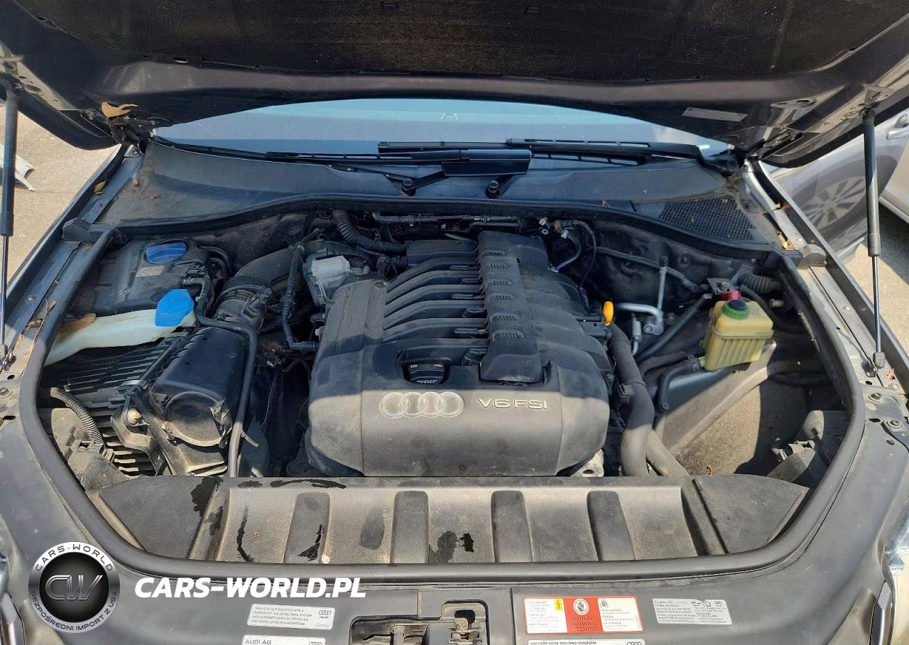 2010 Audi Q7 Premium Plus VIN:WA1LYAFE8AD000721 - 12