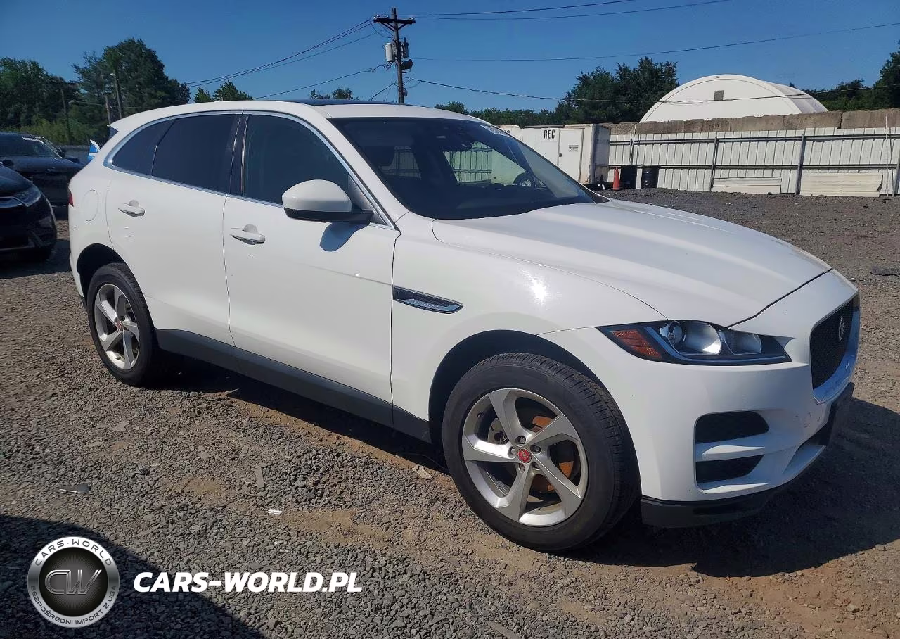 2019 Jaguar F-Pace VIN:SADCS2FX1KA604861 - 4