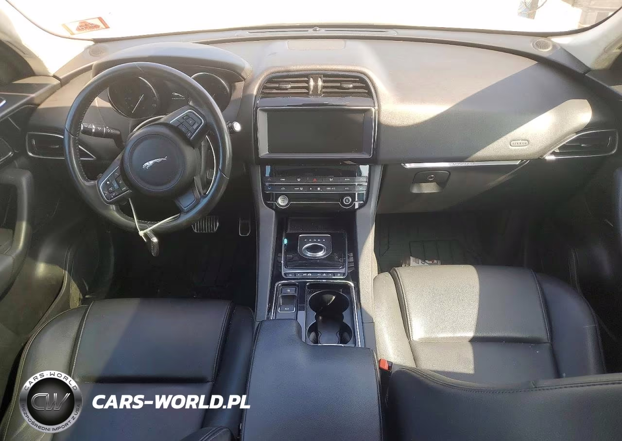 2019 Jaguar F-Pace VIN:SADCS2FX1KA604861 - 8