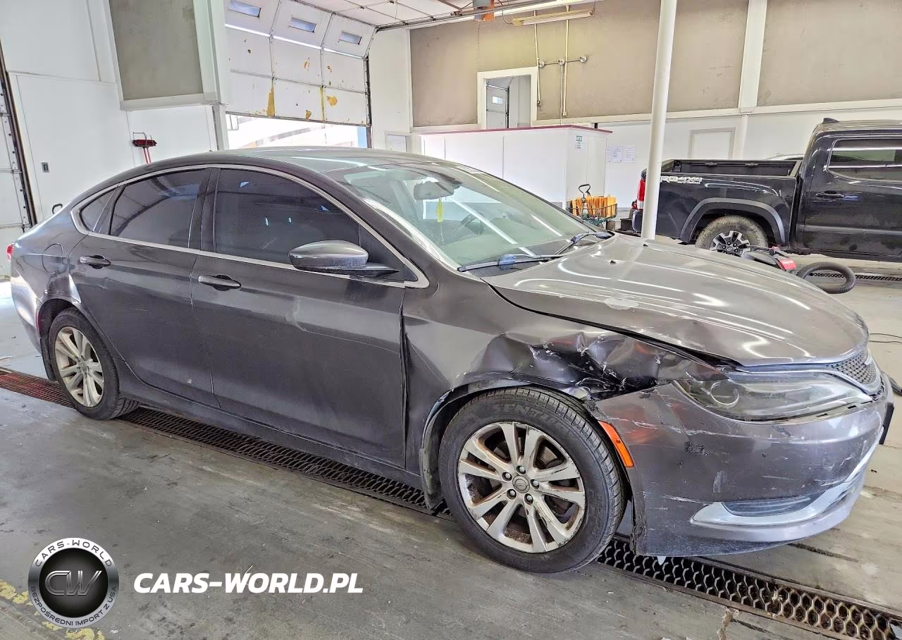 2015 Chrysler 200 Limited VIN:1C3CCCAB0FN705886 - 4