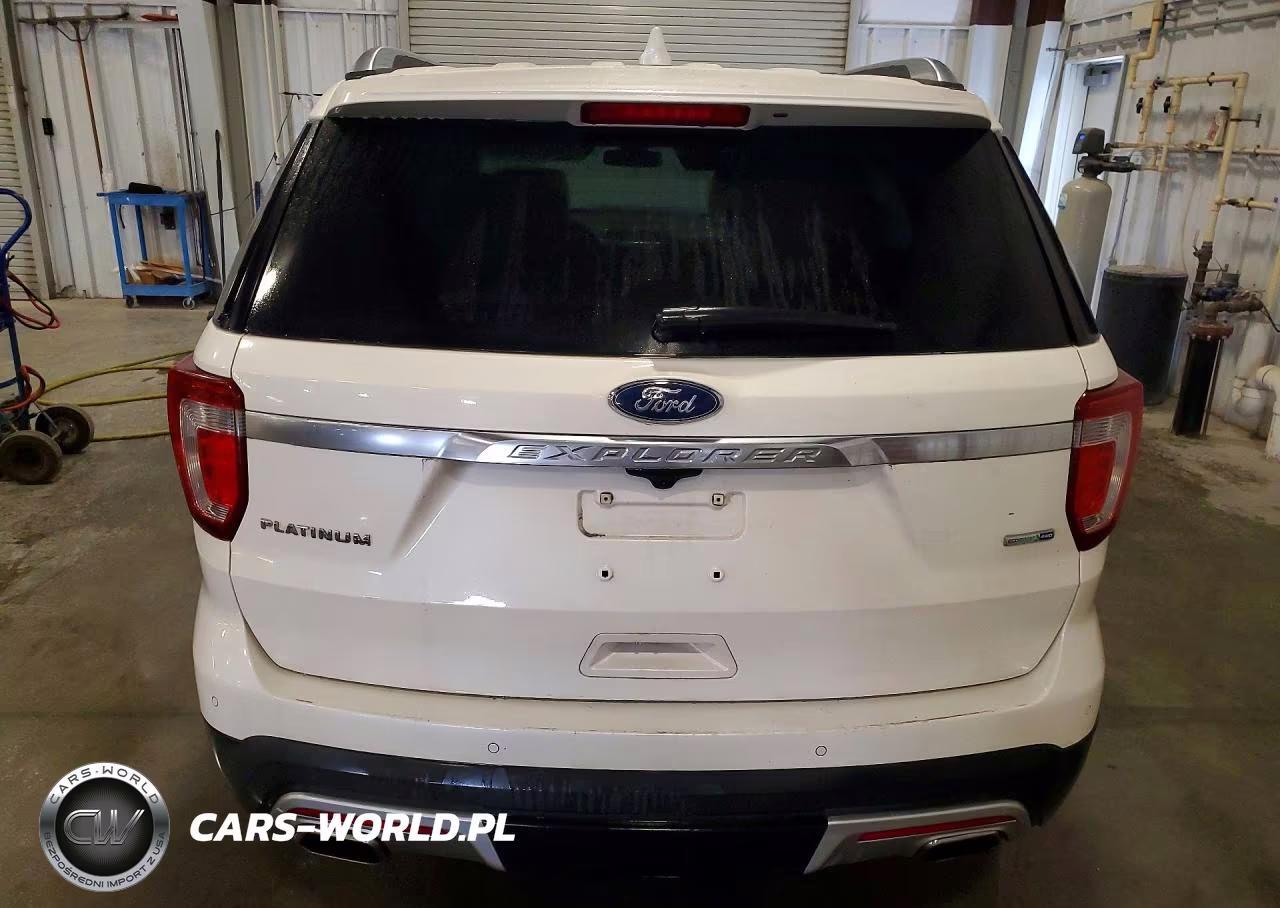 2016 Ford Explorer Platinum VIN:1FM5K8HT1GGC09595 - 6