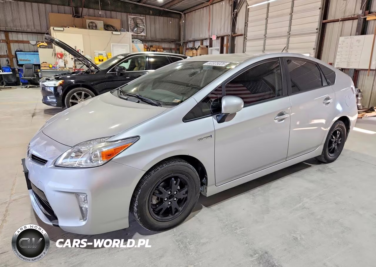 2014 Toyota Prius Three