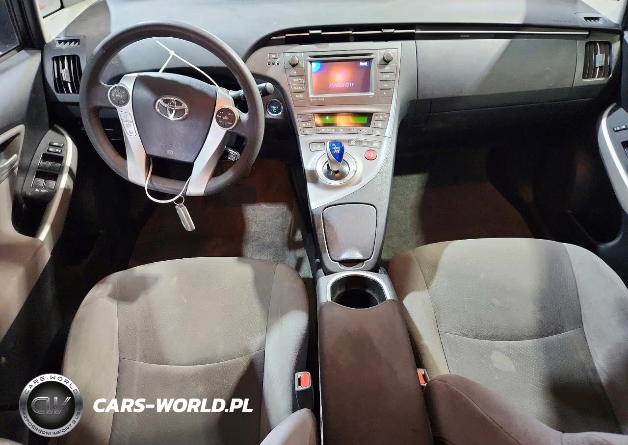 2014 Toyota Prius Three VIN:JTDKN3DUXE1771270 - 8