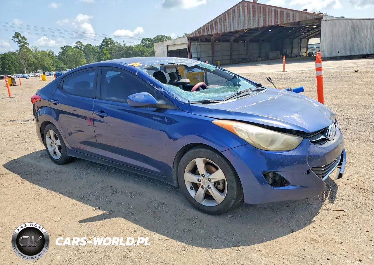 2013 Hyundai Elantra Gls VIN:KMHDH4AE6DU520855 - 4