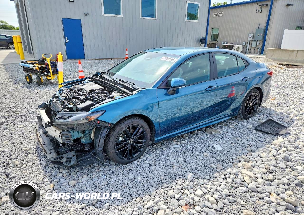 2025 Toyota Camry Se – zdjęcie 1 z 13