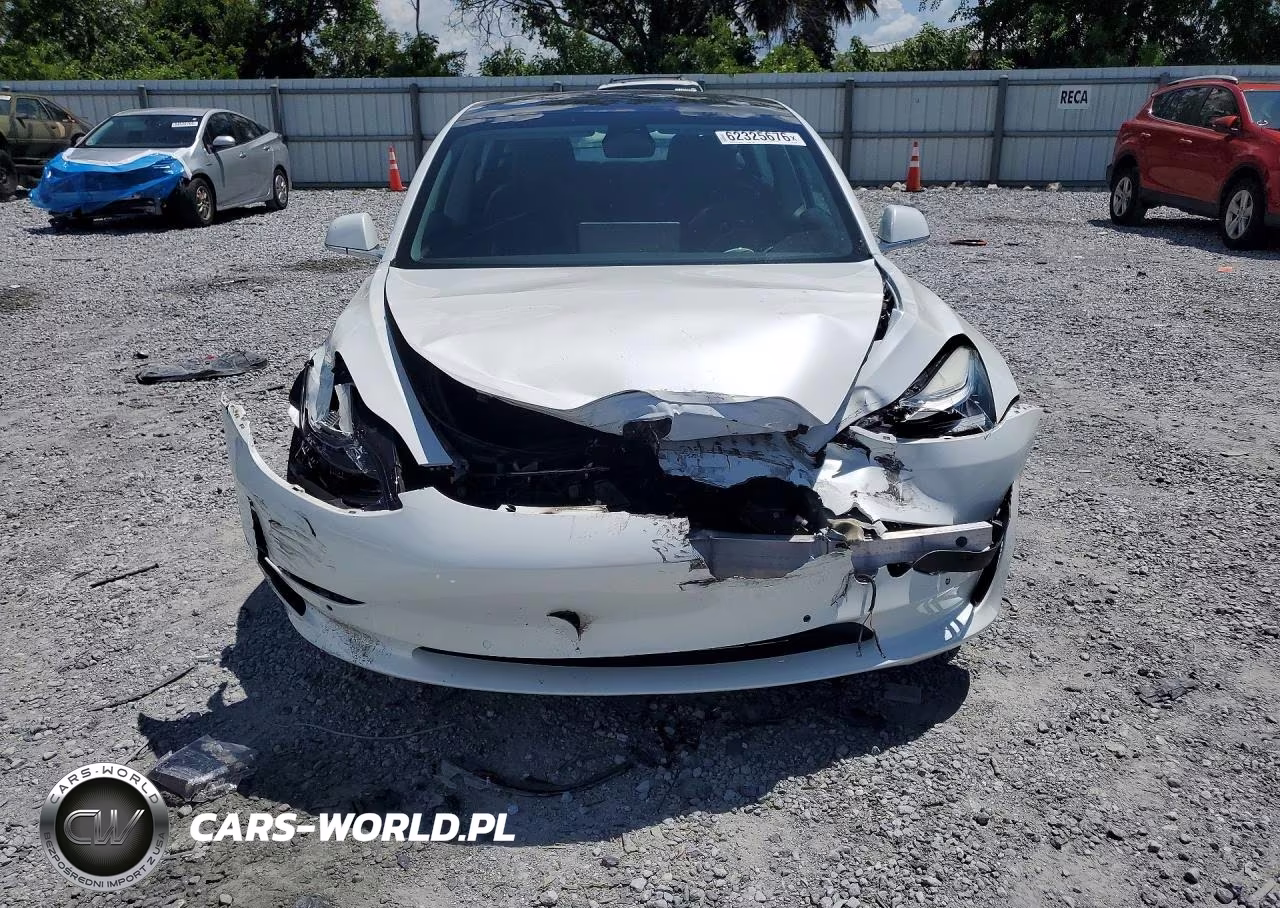 2020 Tesla Model 3 VIN:5YJ3E1EC5LF714235 - 5