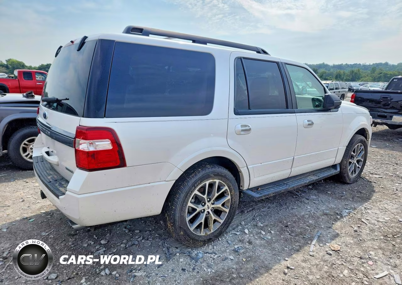 2017 Ford Expedition Xlt VIN:1FMJU1JT9HEA78004 - 3