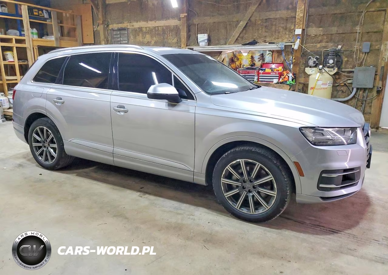 2017 Audi Q7 Premium Plus VIN:WA1LAAF72HD048604 - 4