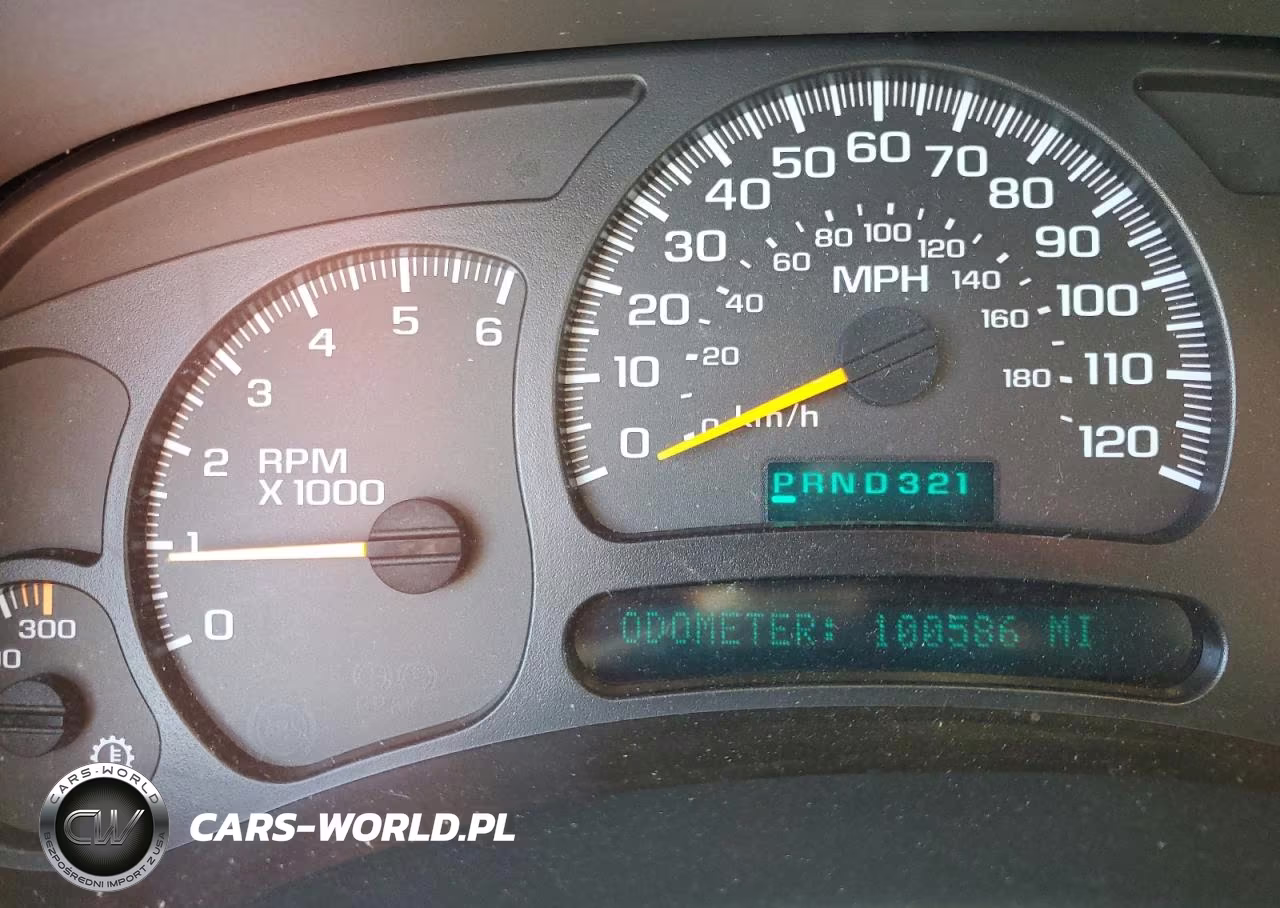 2004 Chevrolet Suburban K2500 VIN:3GNGK26G64G273087 - 9