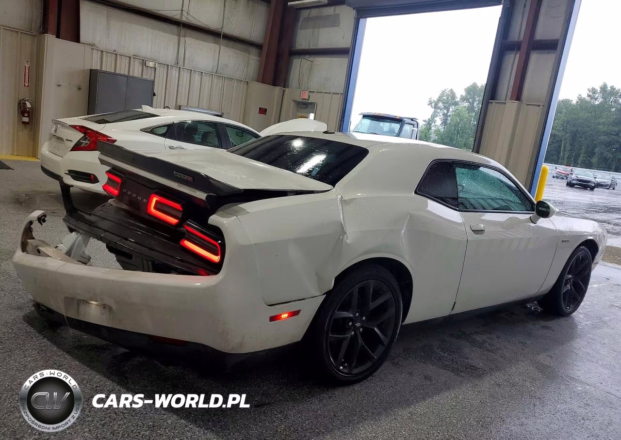 2019 Dodge Challenger Sxt VIN:2C3CDZAG6KH735263 - 3